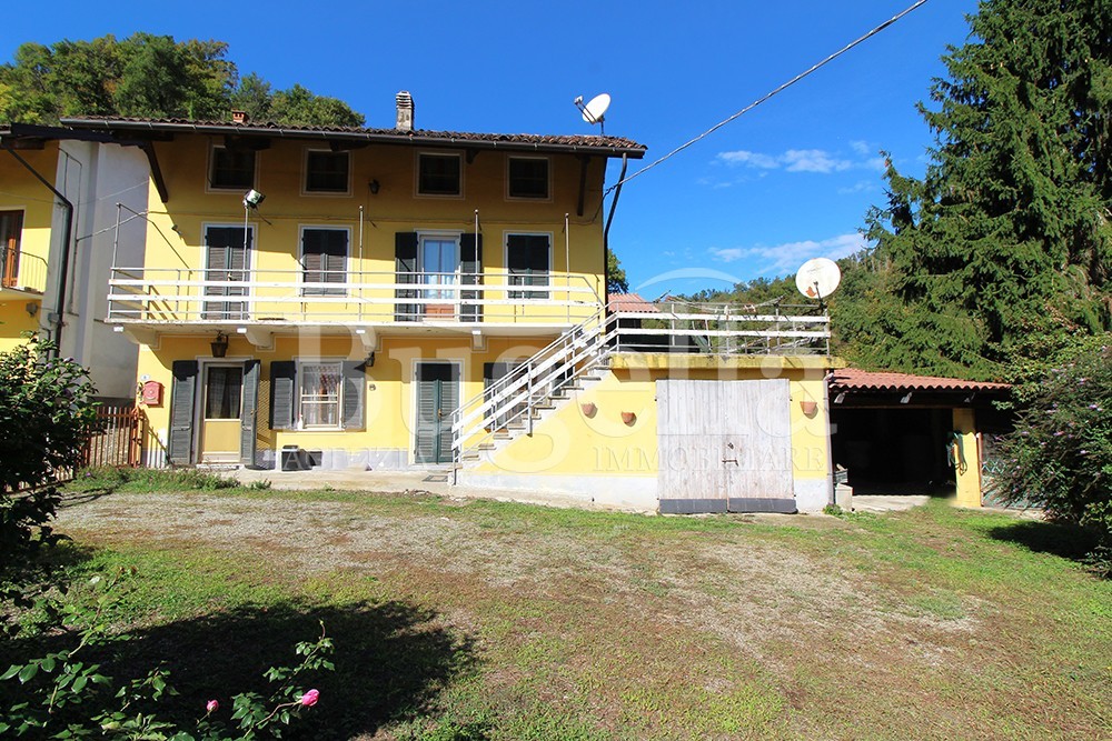 Casa Indipendente con Giardino e Terrazzo a Magnano 